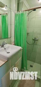 1-к квартира, посуточно, 27м2, 1/2 этаж