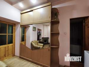 Студия квартира, посуточно, 30м2, 1/3 этаж