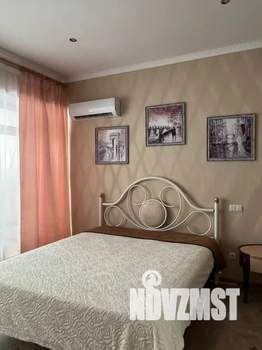 Студия квартира, посуточно, 37м2, 5/10 этаж