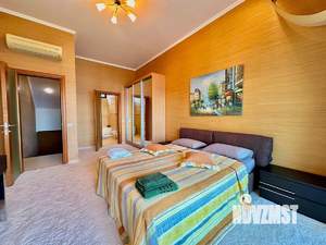 4-к квартира, посуточно, 250м2, 4/4 этаж