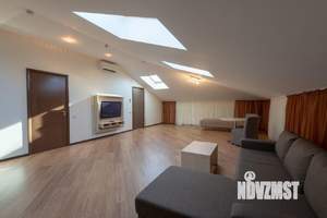 3-к квартира, посуточно, 242м2, 1/1 этаж