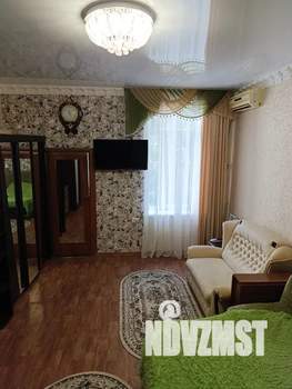 1-к квартира, посуточно, 40м2, 2/2 этаж