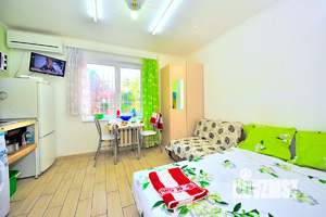 Студия квартира, посуточно, 18м2, 2/12 этаж