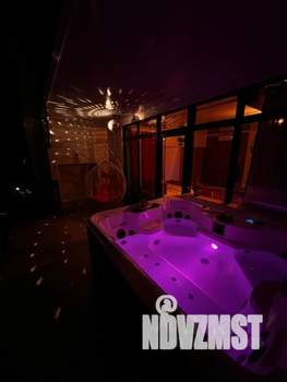 Студия квартира, посуточно, 80м2, 3/3 этаж