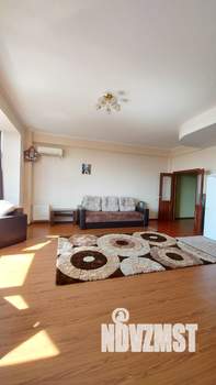 2-к квартира, посуточно, 80м2, 1/10 этаж