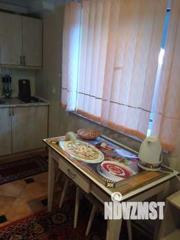 1-к квартира, посуточно, 18м2, 1/2 этаж