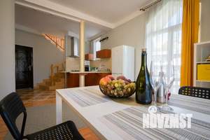 1-к квартира, посуточно, 95м2, 3/4 этаж