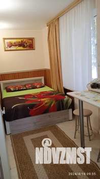 Студия квартира, посуточно, 14м2, 1/2 этаж