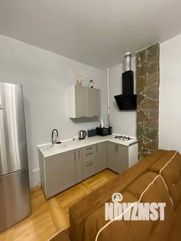 Студия квартира, посуточно, 38м2, 2/3 этаж