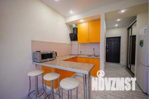 1-к квартира, посуточно, 32м2, 14/18 этаж