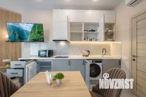 Студия квартира, посуточно, 35м2, 1/7 этаж