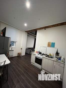 Студия квартира, посуточно, 40м2, 1/5 этаж