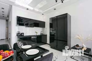 1-к квартира, посуточно, 53м2, 1/1 этаж