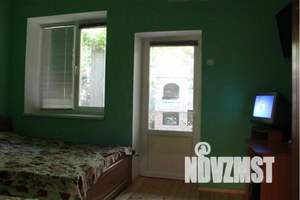 1-к квартира, посуточно, 27м2, 1/1 этаж
