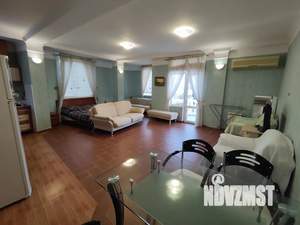 Студия квартира, посуточно, 50м2, 2/2 этаж