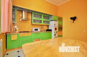 2-к квартира, посуточно, 70м2, 1/3 этаж