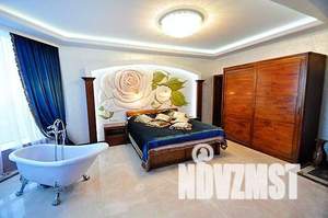 Студия квартира, посуточно, 84м2, 3/15 этаж