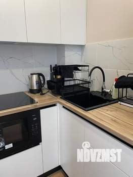 Студия квартира, посуточно, 44м2, 3/5 этаж