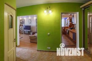 3-к квартира, посуточно, 120м2, 4/5 этаж