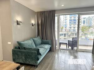 Студия квартира, посуточно, 43м2, 4/6 этаж