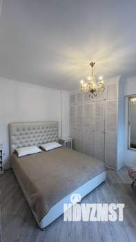 Студия квартира, посуточно, 35м2, 3/18 этаж