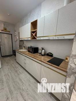 Студия квартира, посуточно, 38м2, 3/6 этаж