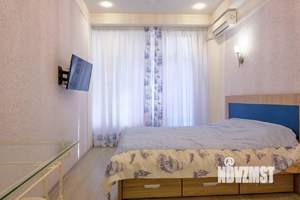 Студия квартира, посуточно, 30м2, 1/20 этаж