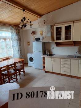 2-к квартира, посуточно, 53м2, 3/3 этаж