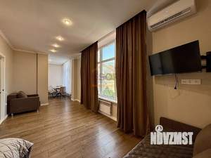 Студия квартира, посуточно, 45м2, 2/8 этаж