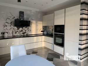 Студия квартира, посуточно, 44м2, 5/9 этаж