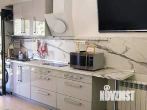 Студия квартира, посуточно, 33м2, 3/3 этаж