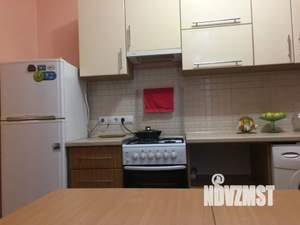 1-к квартира, посуточно, 50м2, 1/1 этаж