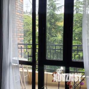 1-к квартира, посуточно, 42м2, 3/8 этаж