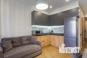 Студия квартира, посуточно, 40м2, 8/18 этаж