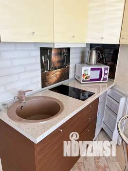 Студия квартира, посуточно, 40м2, 5/8 этаж