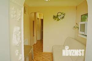 2-к квартира, посуточно, 40м2, 4/4 этаж
