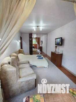 1-к квартира, посуточно, 33м2, 4/6 этаж