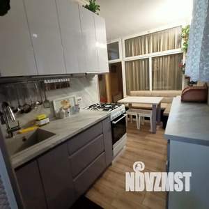 1-к квартира, посуточно, 40м2, 1/2 этаж