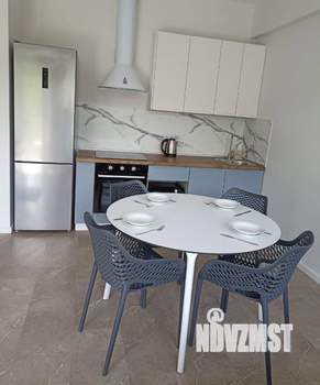 Студия квартира, посуточно, 42м2, 8/11 этаж