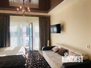 Студия квартира, посуточно, 40м2, 3/7 этаж