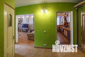 3-к квартира, посуточно, 120м2, 4/5 этаж