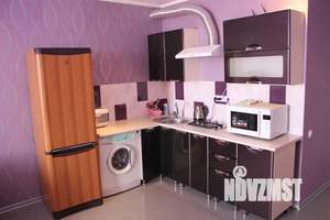Студия квартира, посуточно, 39м2, 2/4 этаж