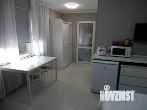 Студия квартира, посуточно, 40м2, 1/2 этаж
