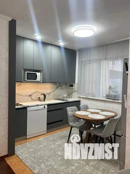 Студия квартира, посуточно, 48м2, 1/2 этаж