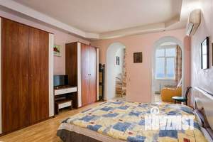 2-к квартира, посуточно, 60м2, 1/1 этаж