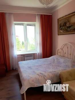 4-к квартира, посуточно, 80м2, 2/2 этаж