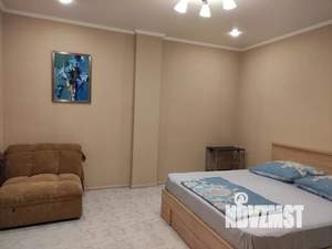 2-к квартира, посуточно, 40м2, 1/2 этаж