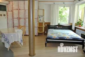 Студия квартира, посуточно, 39м2, 1/2 этаж