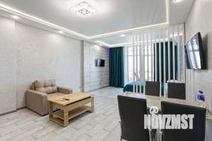 1-к квартира, посуточно, 42м2, 2/10 этаж