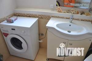 2-к квартира, посуточно, 50м2, 1/2 этаж